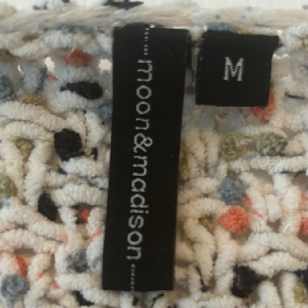 Moon & Madison Women Size M Multi Colored Open Front Boxy Cropped Cardigan - Picture 4 of 9